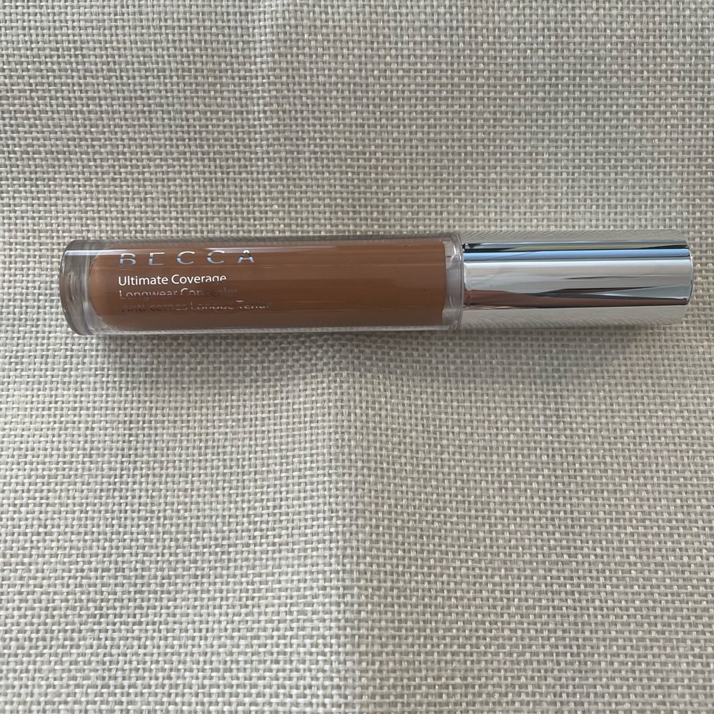 Becca Ultimate Coverage Concealer